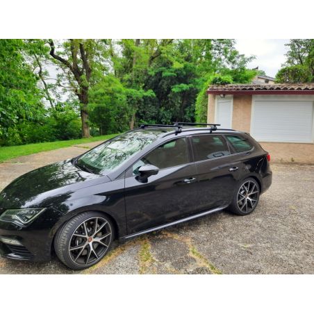 Barres aluminium noir pour Seat Leon ST 2017 à 2020. Fixation sur Rails
